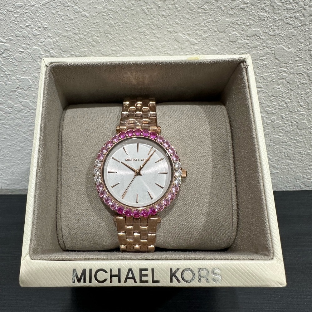✨Michael Kors Women’s Watch - MK4517 - New With Tags! ✨